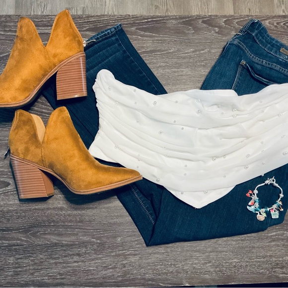 Crop top

SHEIN

4x

White

Like new - Picture 2 of 3